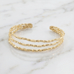 Pulsera de Triple Banda Retorcida en Baño de Oro