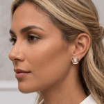 Aretes de Clip Bañados en Oro Italiano de 24KT con Circón Cuadrado - Imagen 2
