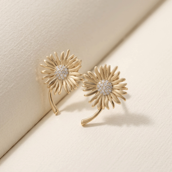396 Aretes Topos para Damas Bañados en Oro con Diseño de Girasol / Margarita Floral y Centro de Circones - Imagen 1