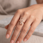 Anillo Ajustable de San Judas Tadeo Bañado en Oro con Circones - Imagen 2