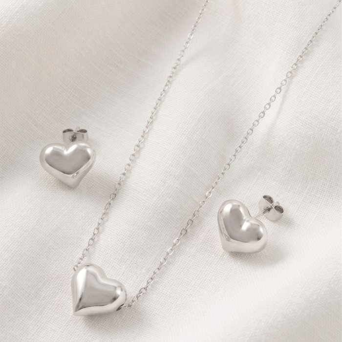 79 Juego de Collar y Aretes Topo Bañados en Plata con Corazones Abombados Pulidos - Imagen 1