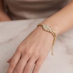 Pulsera Bañada en Oro con Virgen de la Medalla Milagrosa en Circones - Imagen 2