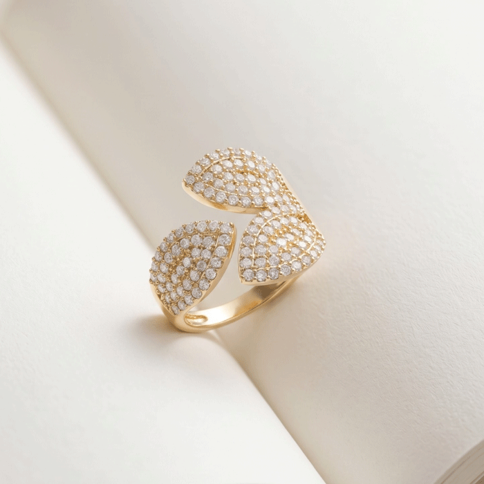93 Anillo Abierto para Dama Bañado en Oro con Hojas Envolventes en Micro-Pavé de Circonias - Imagen 1