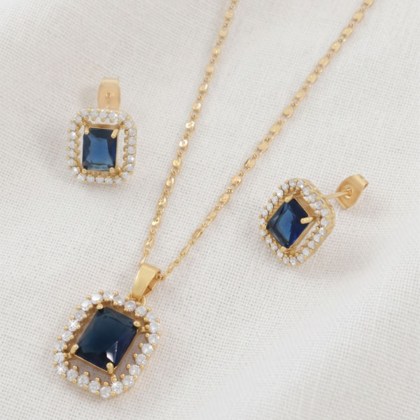 434 Juego de Cadena, Dije y Aretes Rectangulares Bañado en Oro con Cristal Azul Zafiro y Circones - Imagen 1
