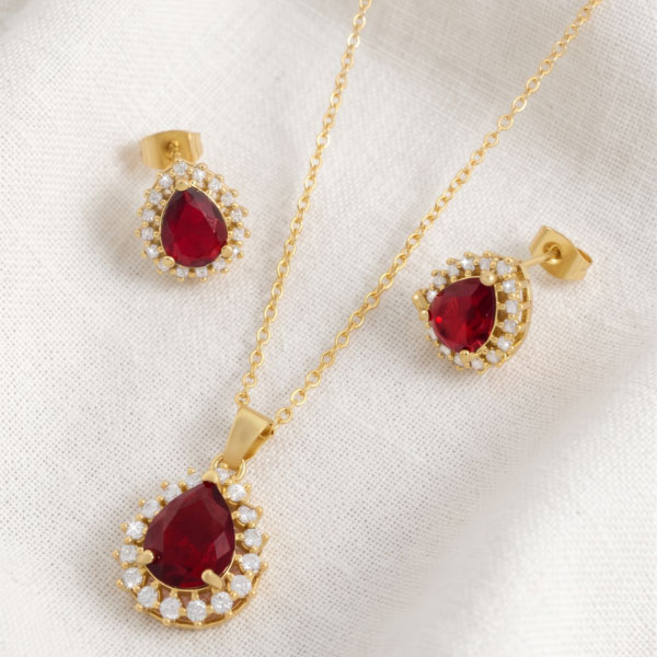 440 Juego de Cadena, Dije y Aretes en Forma de Lágrima Bañado en Oro con Cristal Rojo Rubí y Halo de Circones - Imagen 1